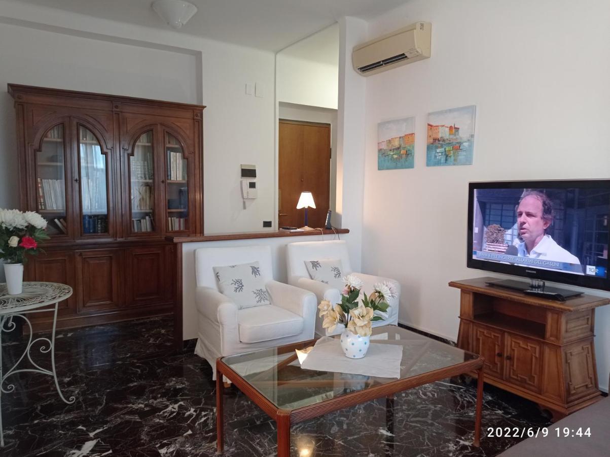 Apartamento Down Town Emily La Spezia Exterior foto