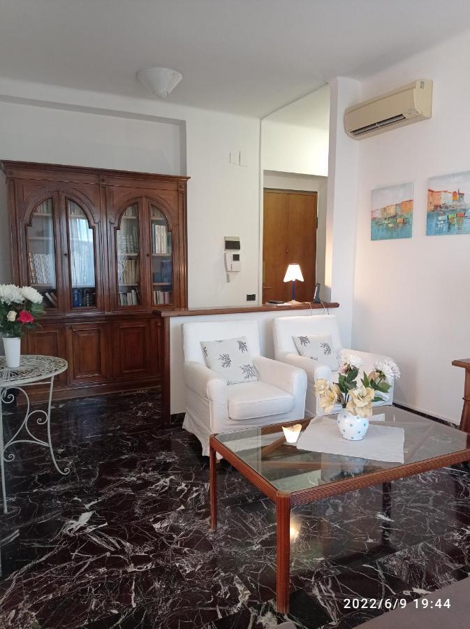 Apartamento Down Town Emily La Spezia Exterior foto